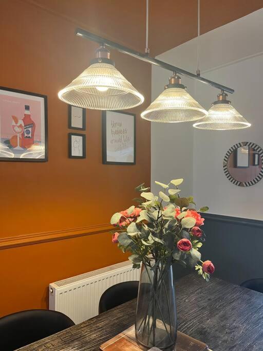 Lobster Cottage - Stylish 3 Bedroom Cottage In Heart Of Tenby Town, Pembrokeshire Εξωτερικό φωτογραφία