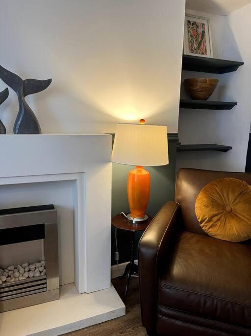 Lobster Cottage - Stylish 3 Bedroom Cottage In Heart Of Tenby Town, Pembrokeshire Εξωτερικό φωτογραφία